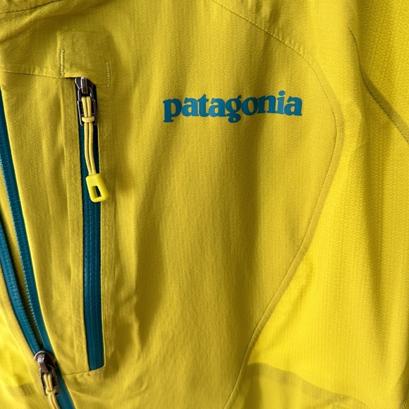 Patagonia light rain jacket - Picture 4 of 7